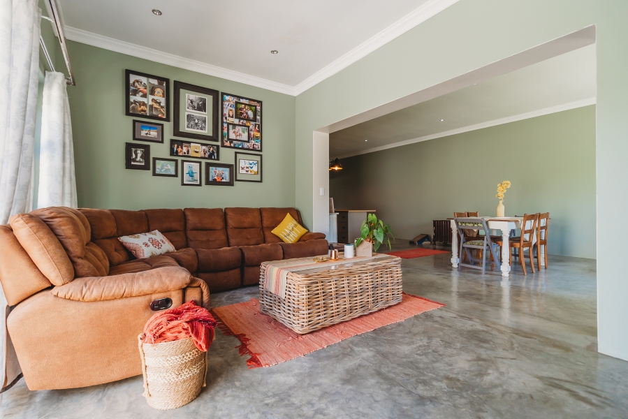 5 Bedroom Property for Sale in Heather Park Western Cape